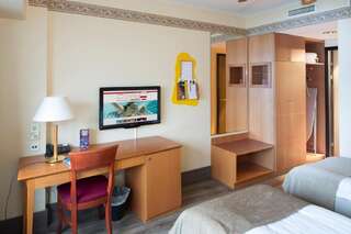Отель Holiday Club Caribia Турку Номер эконом-класса с 2 отдельными кроватями и доступом в спа-центр-2
